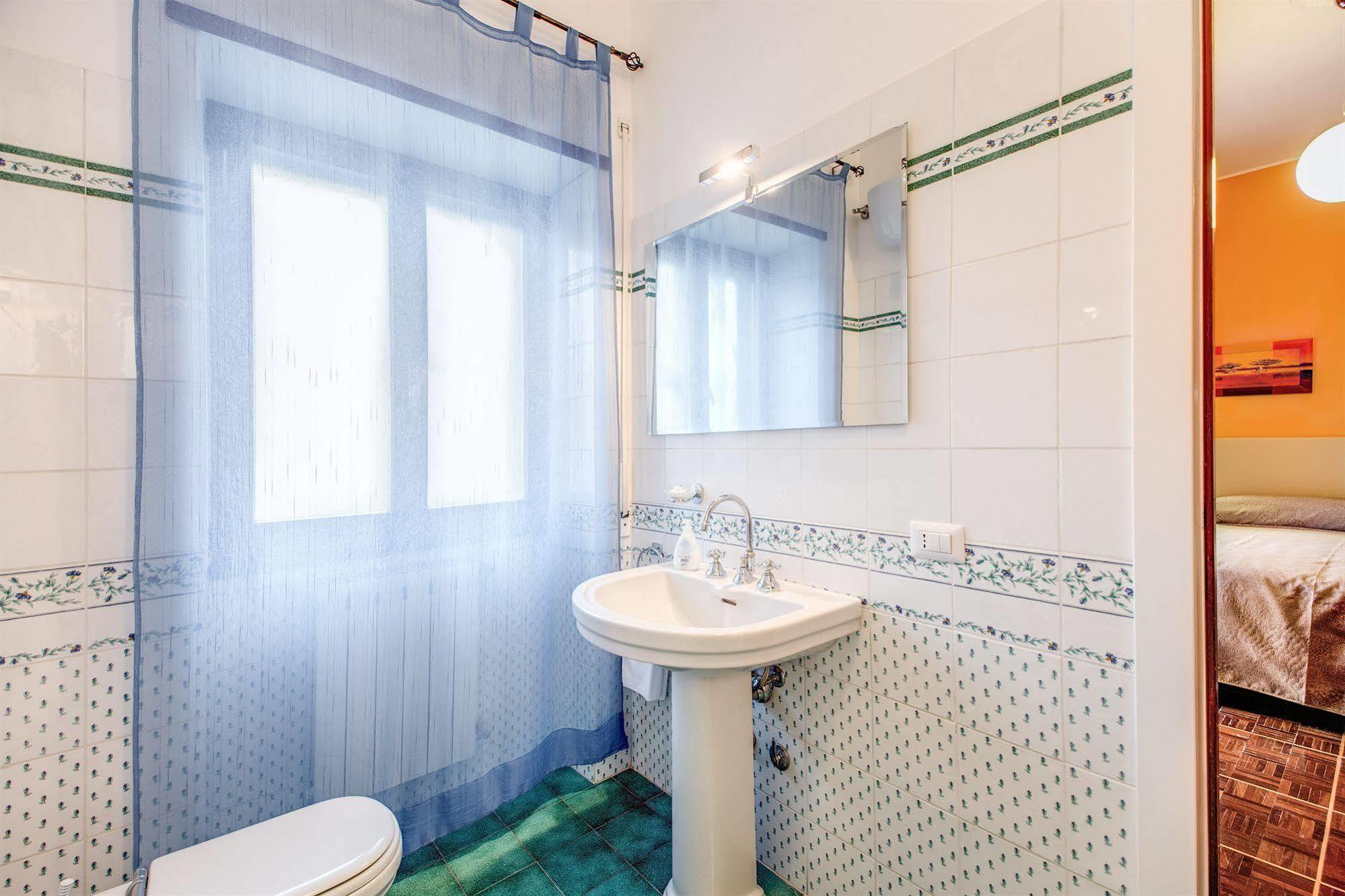Couette-café Domus Cornelia Rome