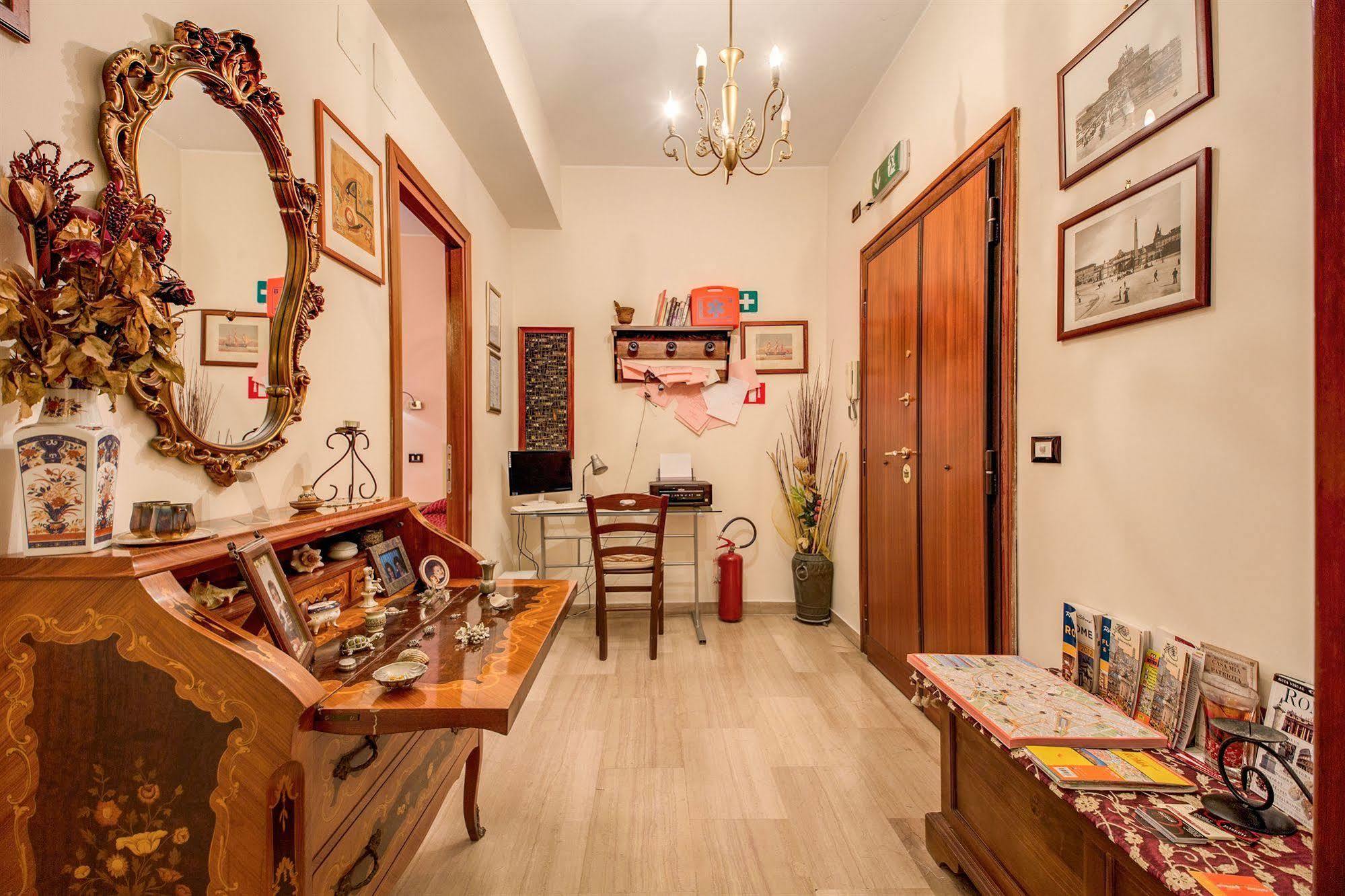 Couette-café Domus Cornelia 2*