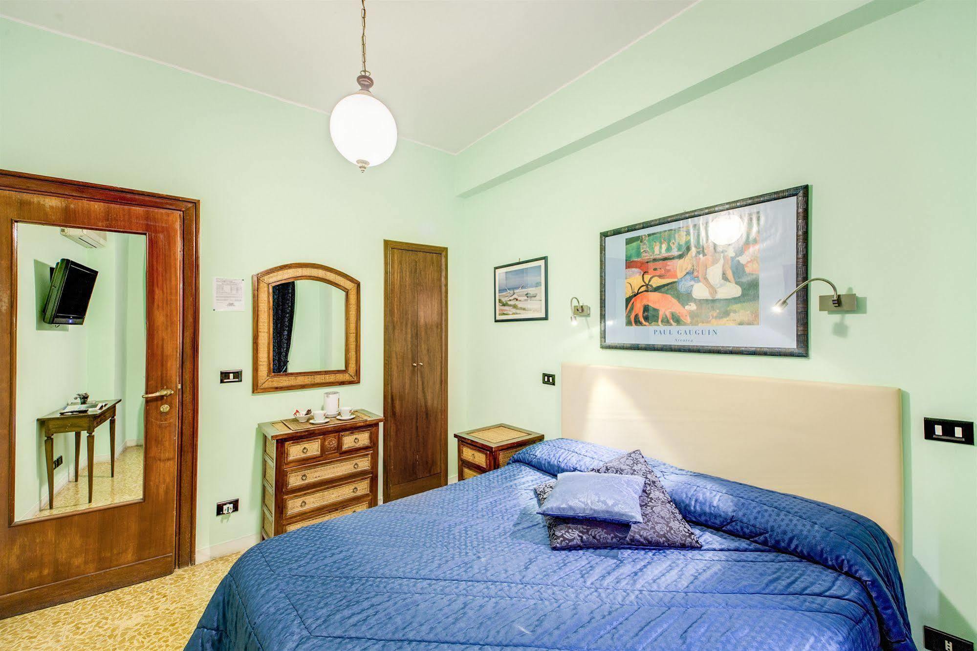 Domus Cornelia Couette-café 2*